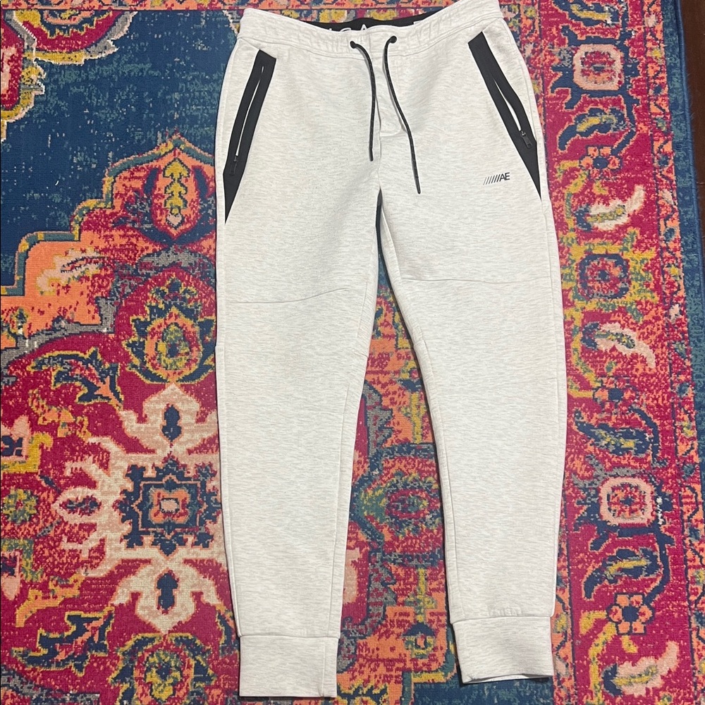 American Eagle Outfitters White Joggers with Black Waistband